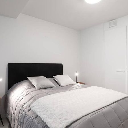 הלסינקי Sleek And Spacious 3 Bedroom Apartment In City Centre מראה חיצוני תמונה
