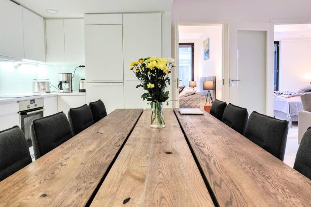 הלסינקי Sleek And Spacious 3 Bedroom Apartment In City Centre מראה חיצוני תמונה